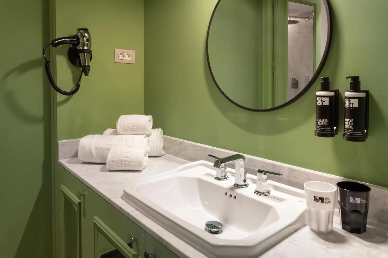 ***  One Shot Arago Hotel Barcelona Spain